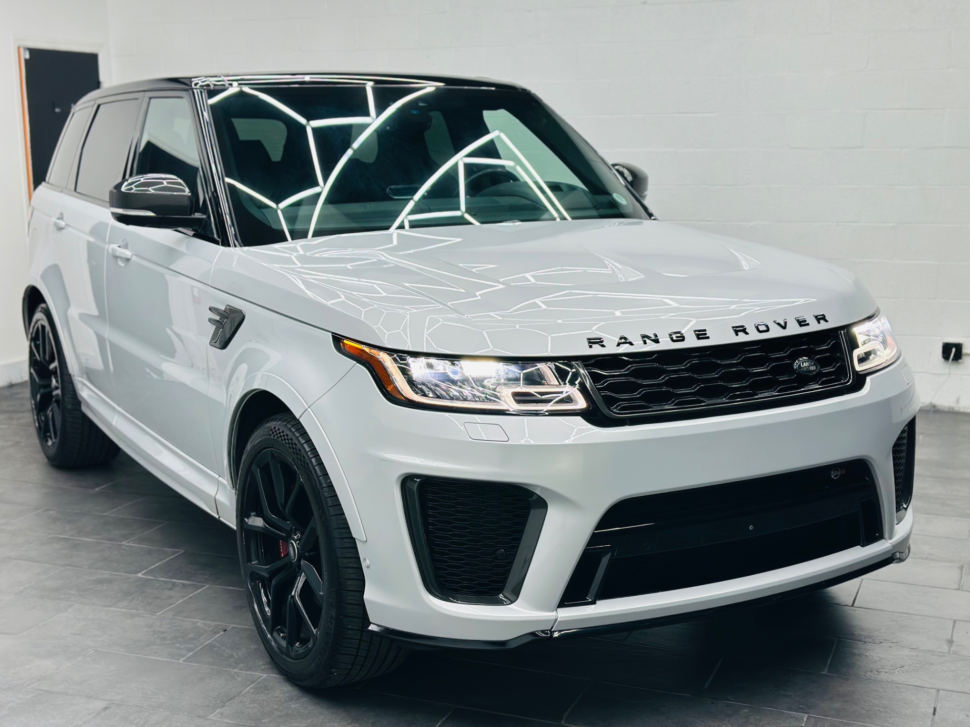 2019 Land Rover Range Rover Sport SVR - Photo 3