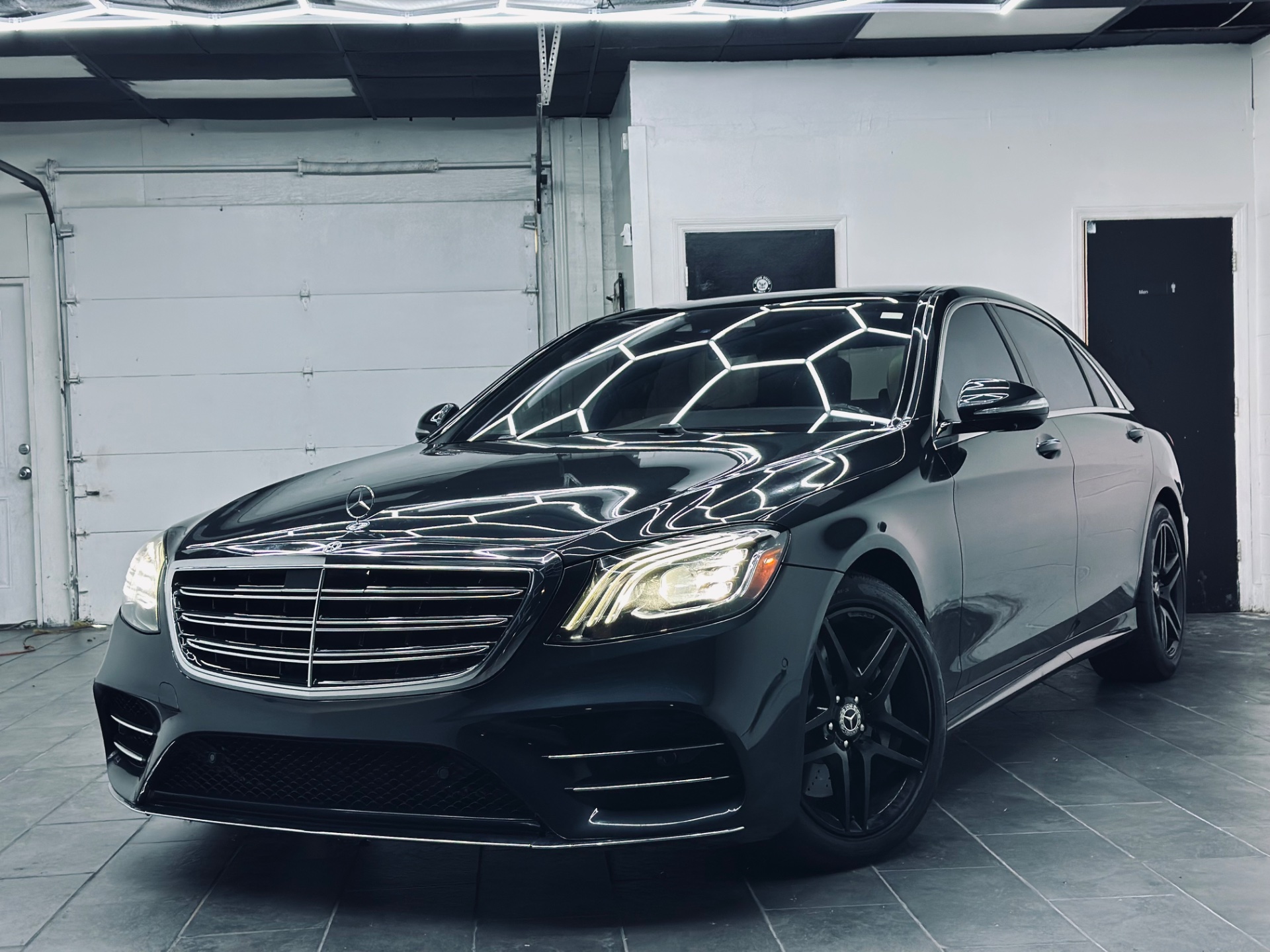 Obsidian Black Metallic 2018 Mercedes-Benz S-Class Sedan All-Wheel Drive Automatic