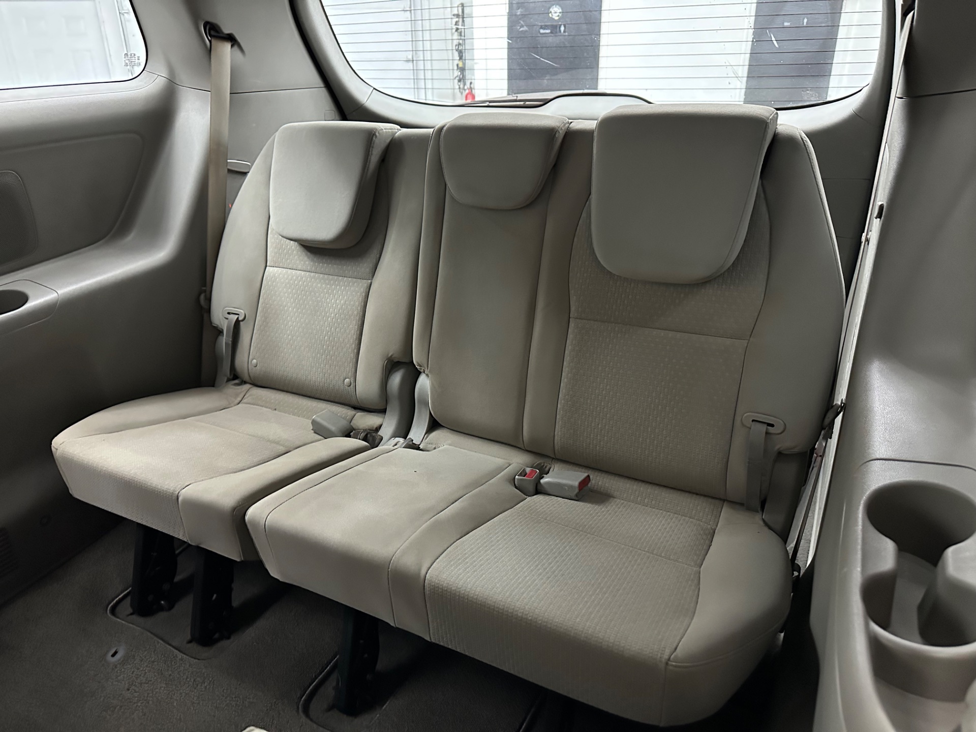 2017 Kia Sedona L - Photo 9