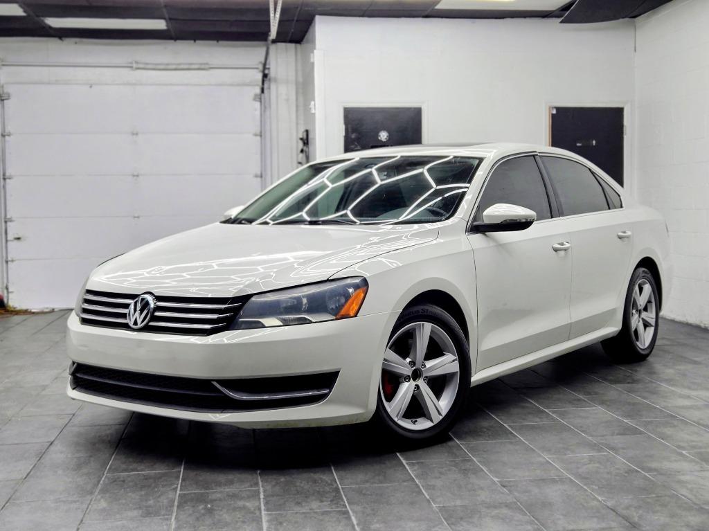 2012 Volkswagen Passat SE