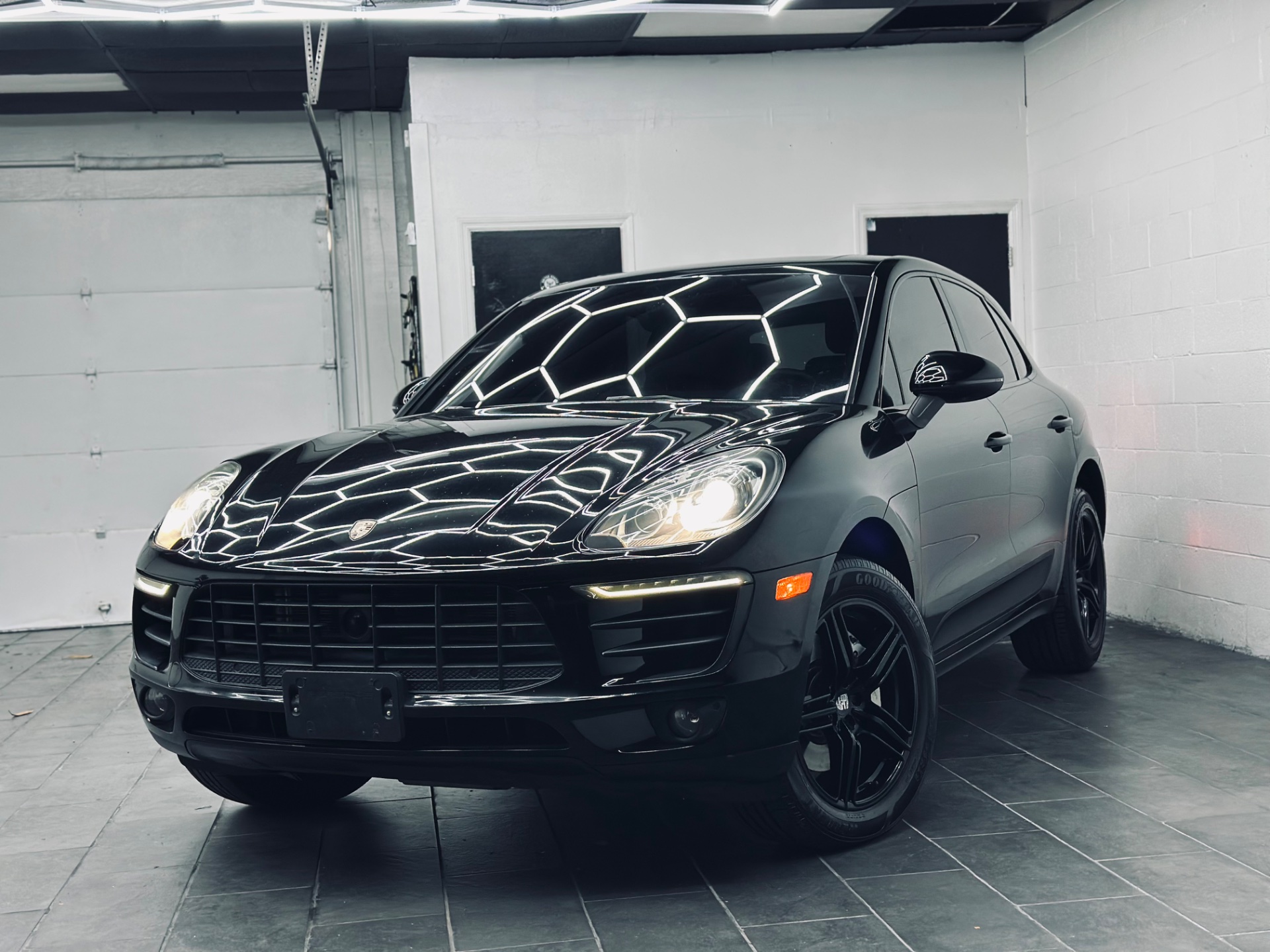 2016 Porsche Macan S