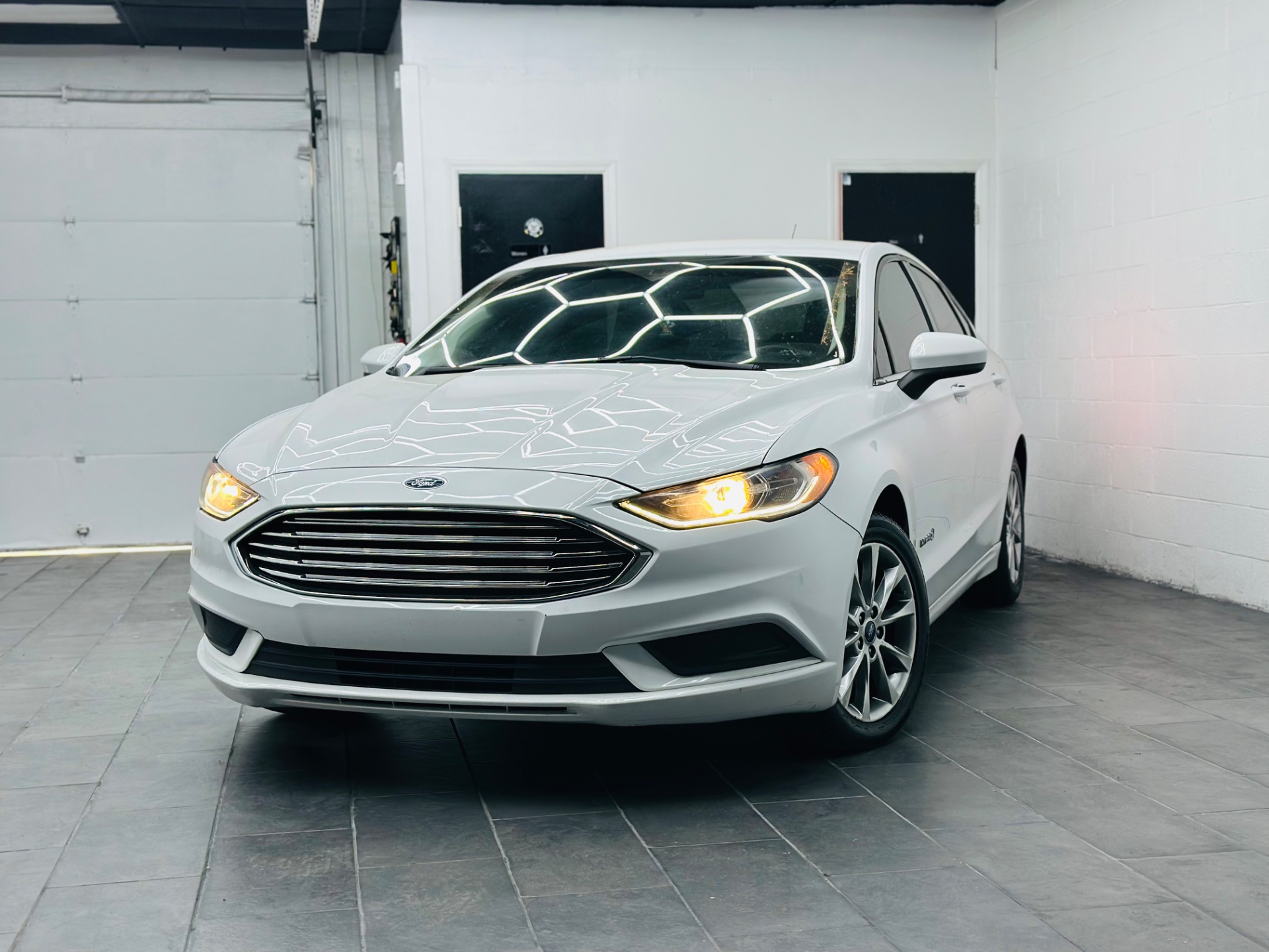 2017 Ford Fusion Hybrid