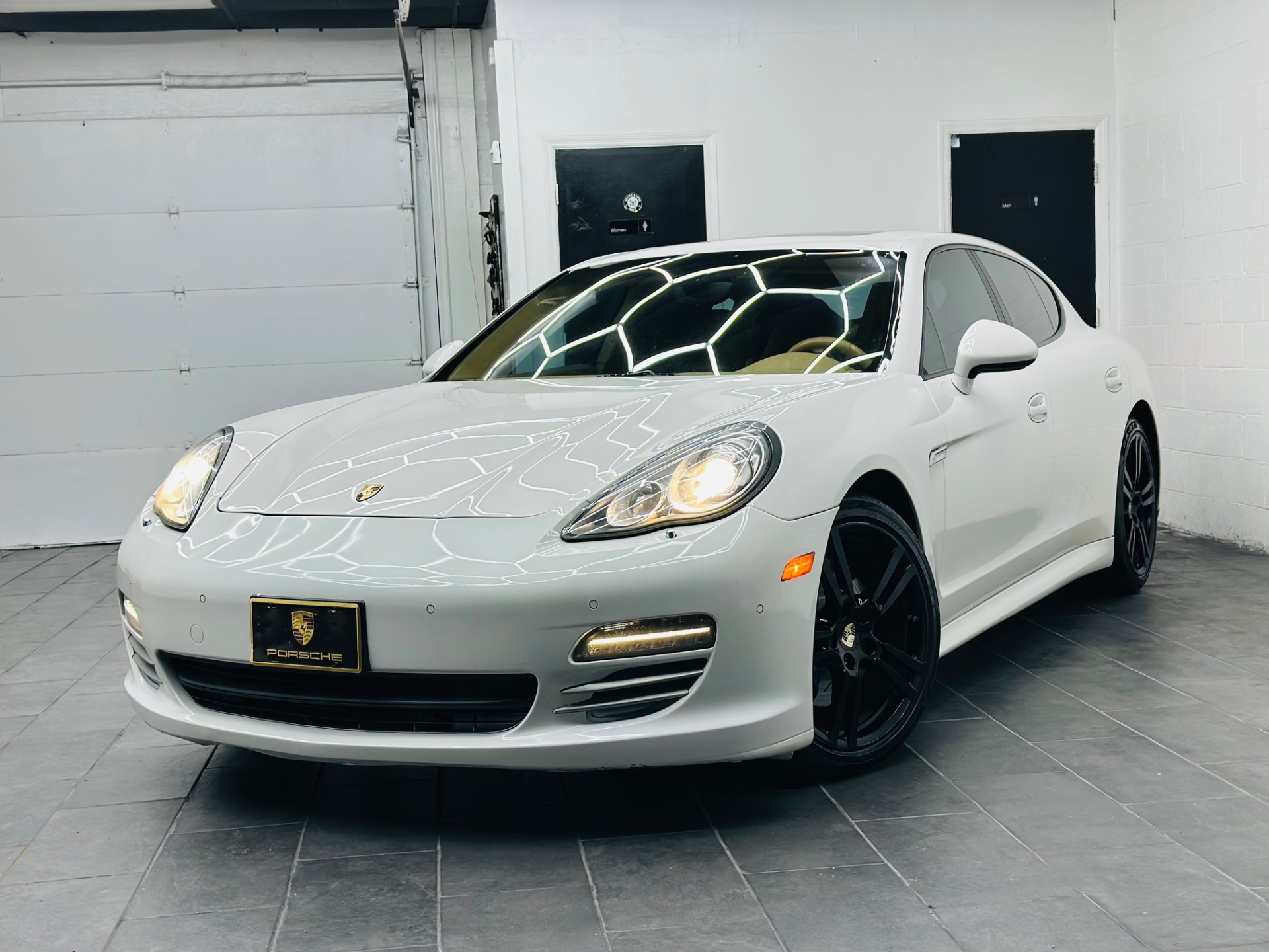 2012 Porsche Panamera