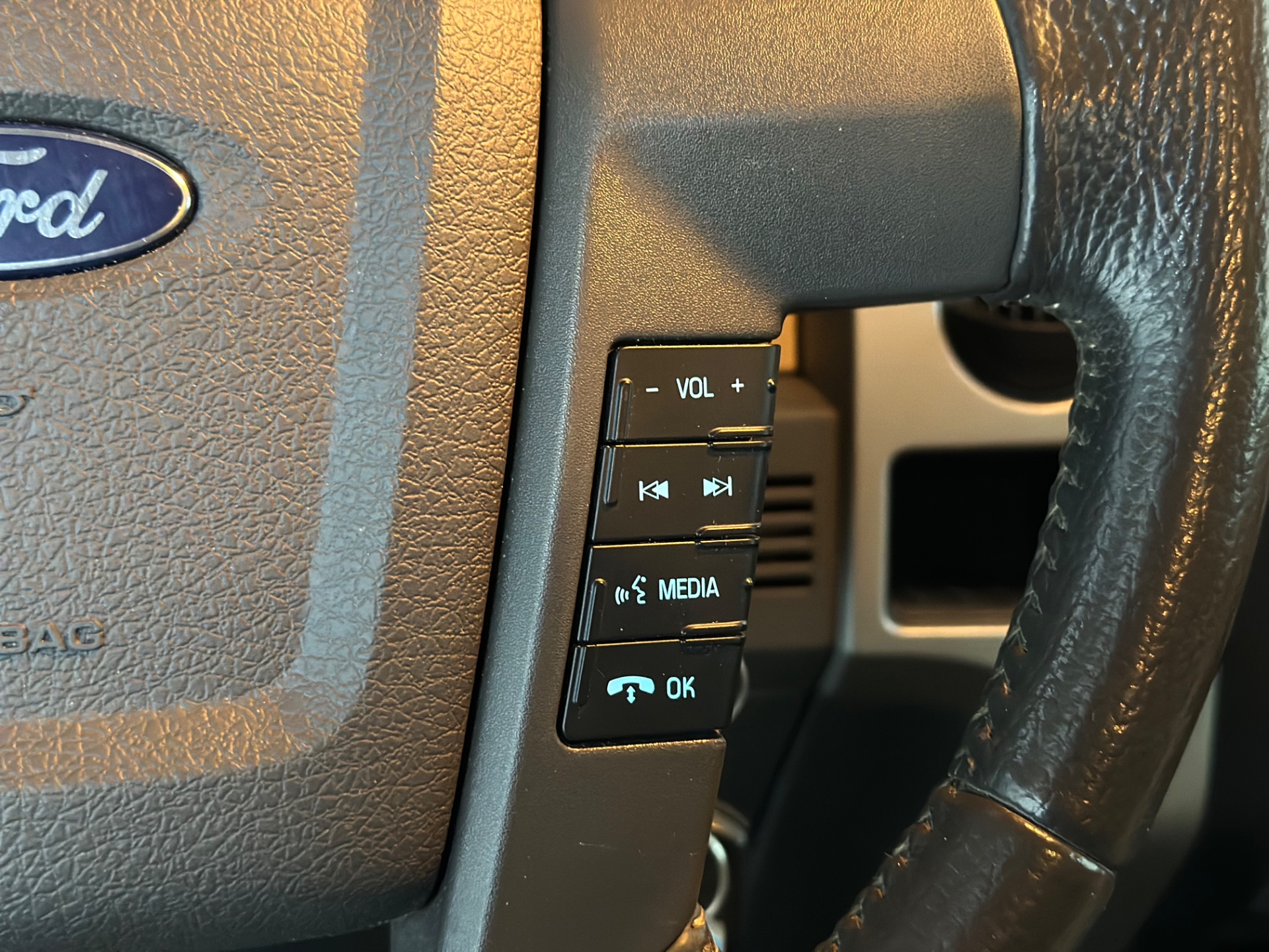 2011 Ford F-150 XLT SuperCab 145-in's photo