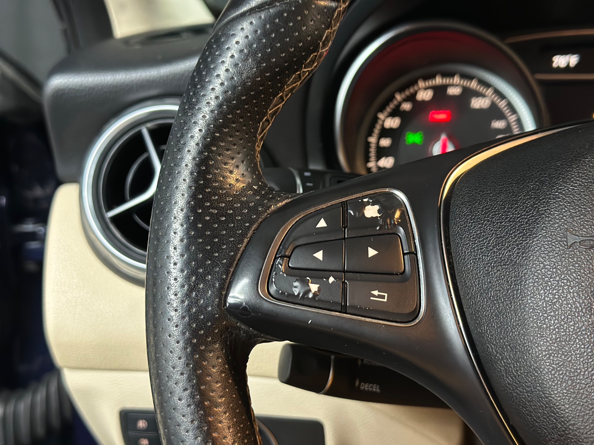 2019 Mercedes-Benz GLA-Class GLA250 - Photo 11