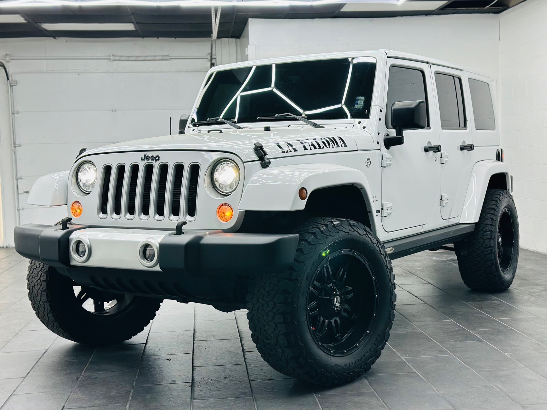 2017 Jeep Wrangler Unlimited Sahara 4WD